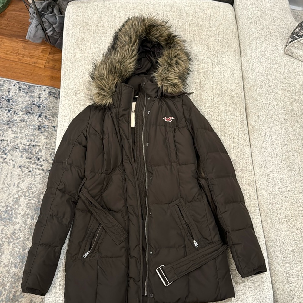 Hollister puffy jacket